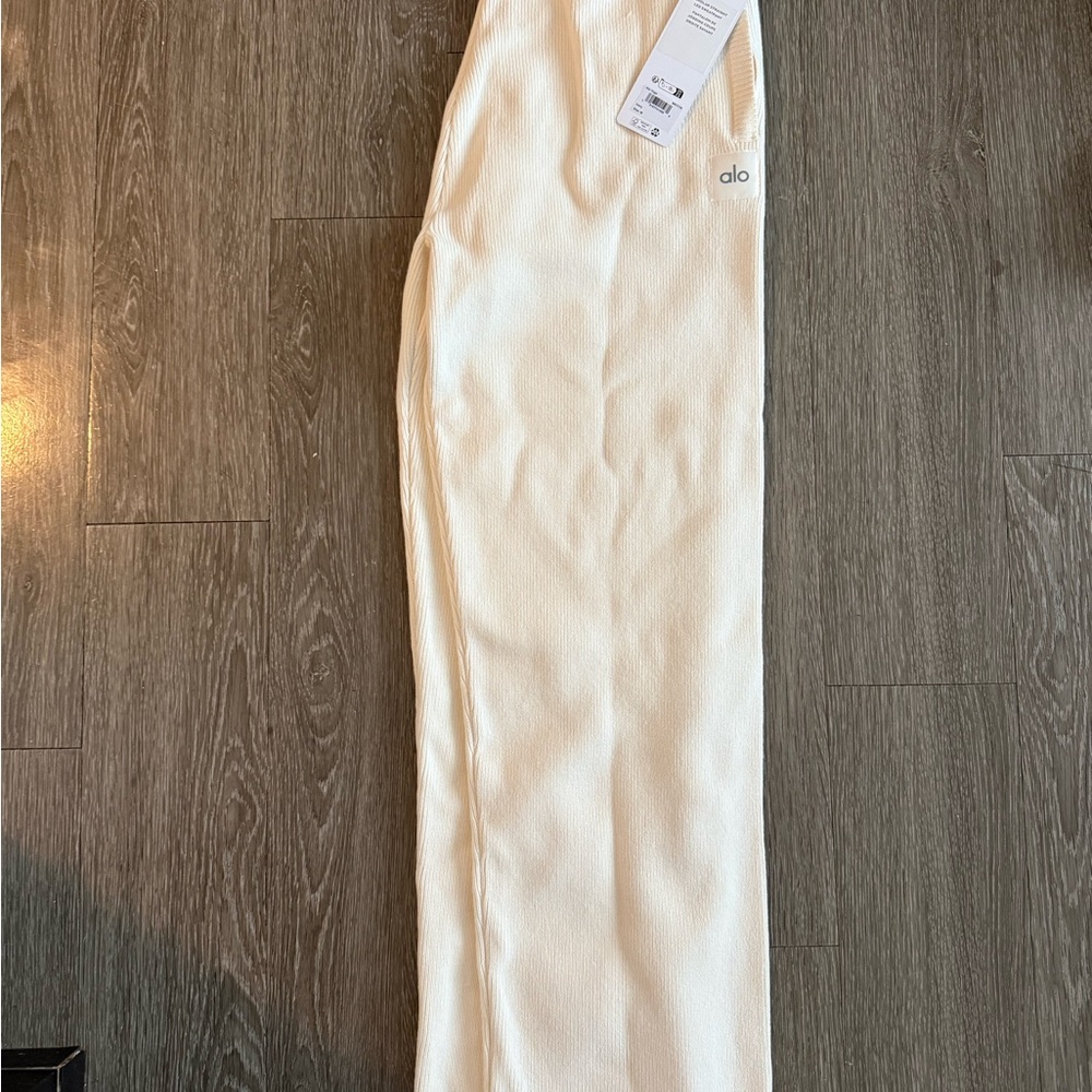 Alo White High-Waisted Leggings